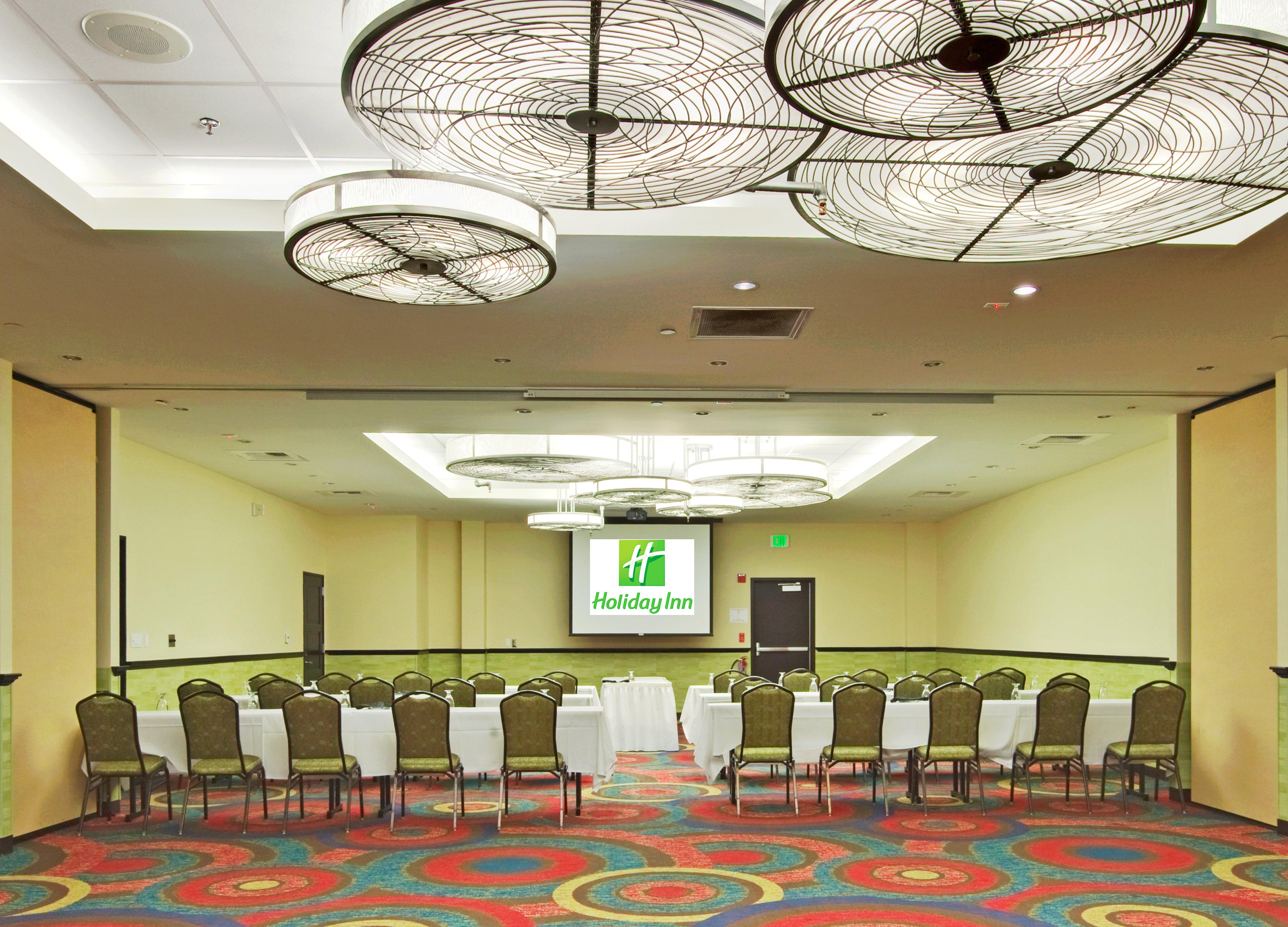 Holiday Inn Hotel & Suites Anaheim By Ihg Exterior foto