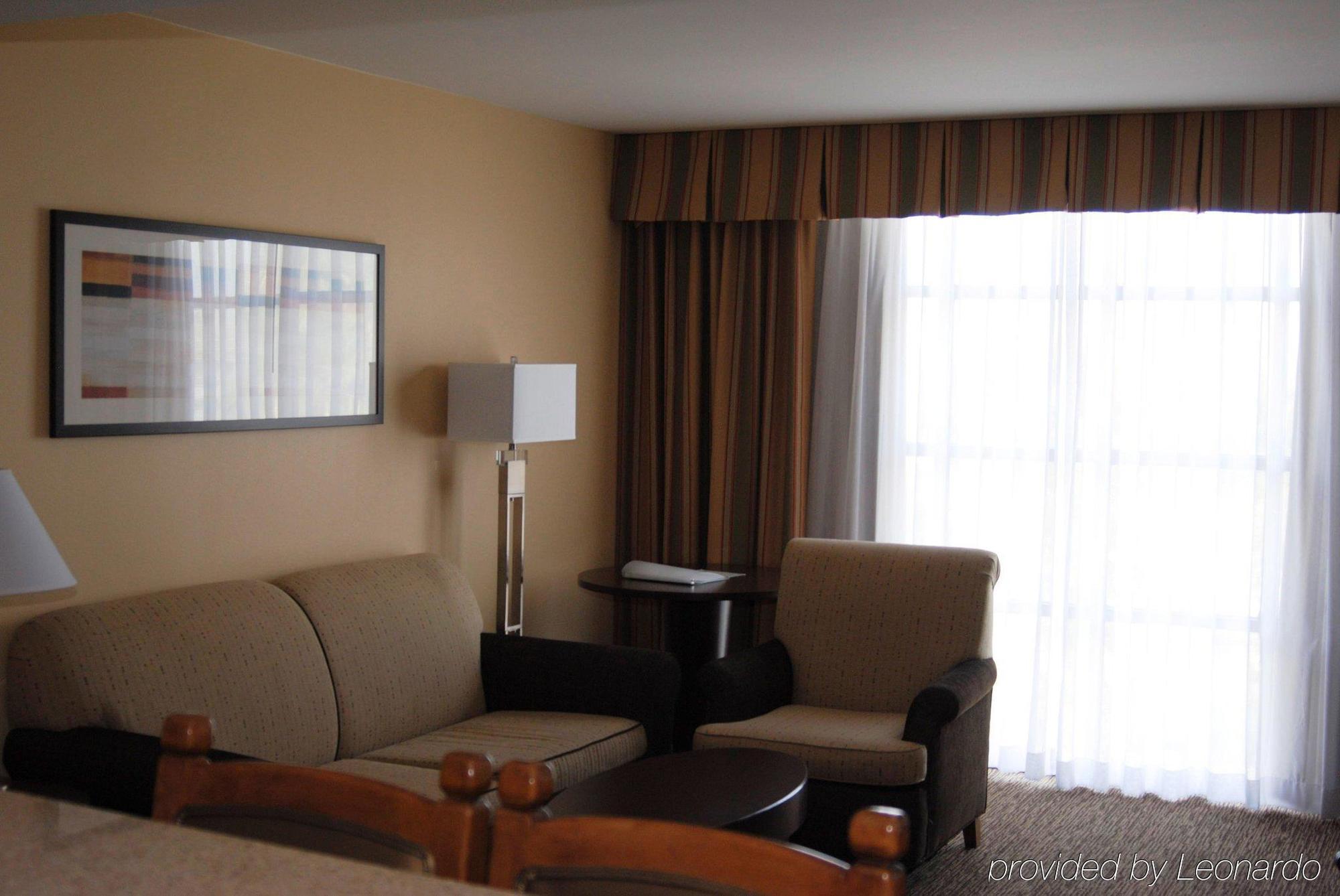 Holiday Inn Hotel & Suites Anaheim By Ihg Exterior foto