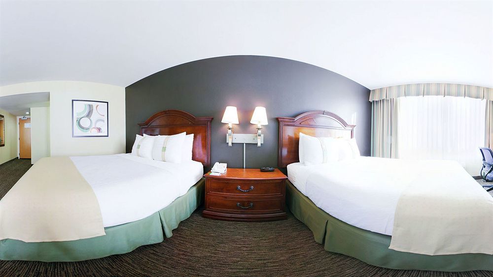 Holiday Inn Hotel & Suites Anaheim By Ihg Exterior foto