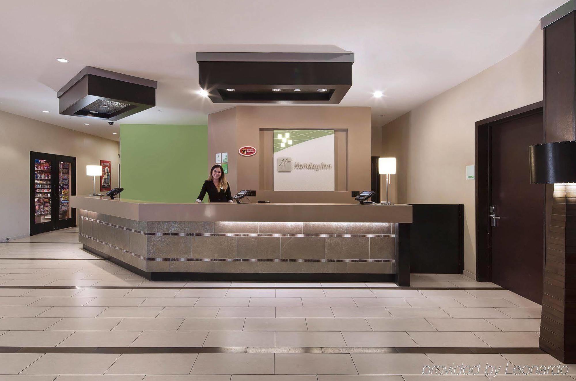 Holiday Inn Hotel & Suites Anaheim By Ihg Exterior foto